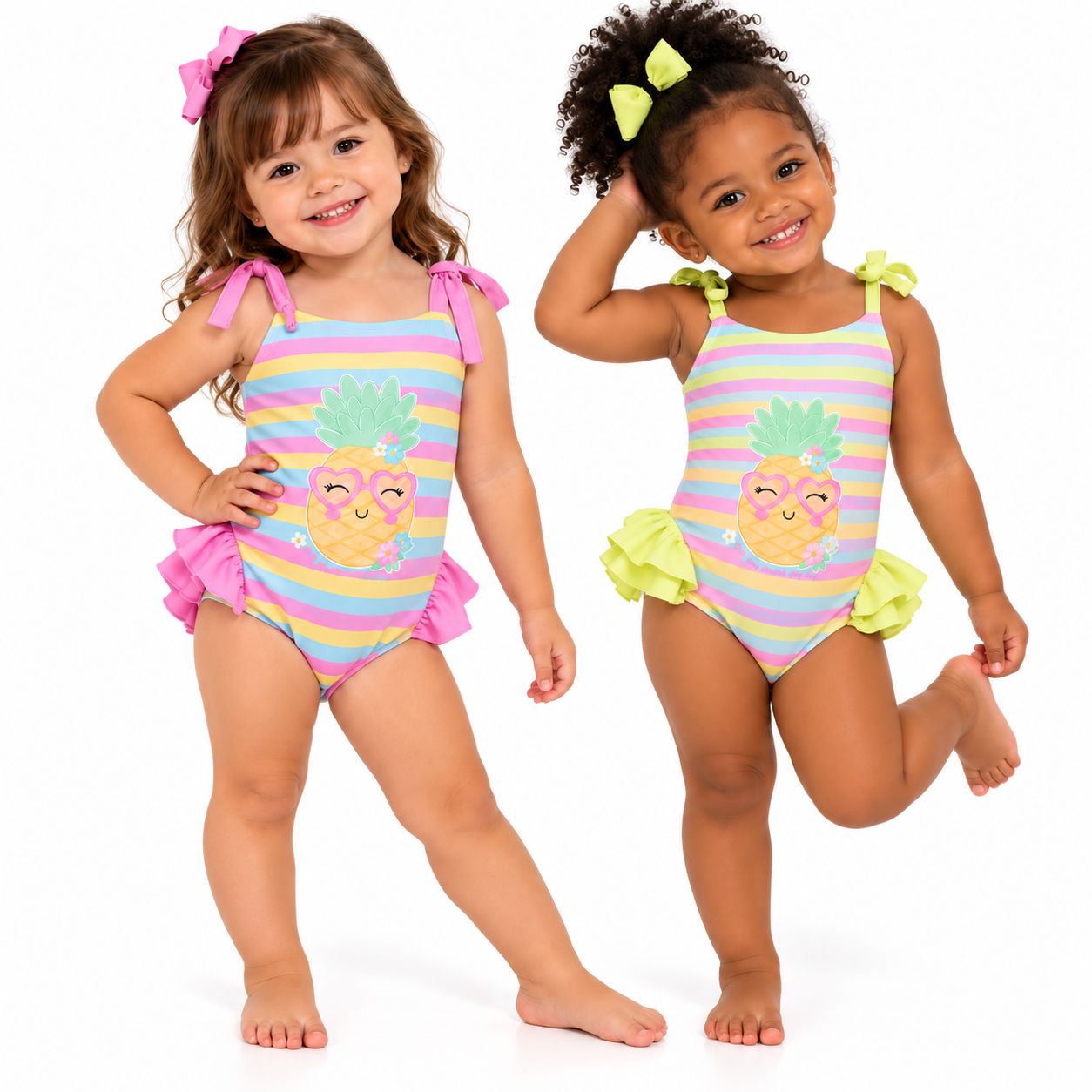 15636204197-dupla-de-sorrisos-em-trajes-tropicais.jpg MAIO DING DANG REF 855200021 - Imagem 1